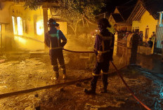 Gudang Plastik di Cipancur Kuningan Terbakar, Segini Total Kerugian yang Ditaksir