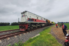 Evakuasi Lokomotif KA Menoreh Selesai, Jalur KA Cirebon-Semarang Sudah Normal