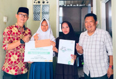 Haru! Siswi SMKN 1 Luragung Ini Masih Pakai Seragam SMP karena Keterbatasan Ekonomi