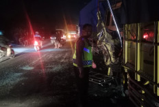 Truk Batu Bara Terlibat Kecelakaan Beruntun, Jalur Losari-Cirebon Macet Panjang