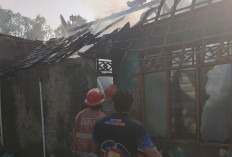 Charger Handphone Diduga Korslet, Rumah Warga Karangsembung Cirebon Ludes Terbakar