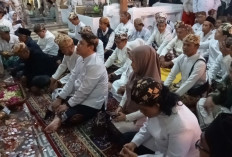 Keraton Kasepuhan Grebeg Syawal di Astana Gunung Jati