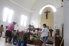 Saat Gereja Bersolek dan Umat Bergerak, Natal Hadir di Kota Cirebon