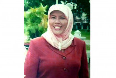 Sosok Istri Mantan Wali Kota Cirebon yang Humble, Een Nuraeni Tutup Usia di Malam Tahun Baru