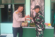 HUT ke-81 TNI, Polsek Pabuaran Beri Kejutan untuk Koramil 2006