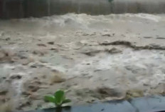Hujan Deras, Anak Sungai Cipager Nyaris Meluap dan Genangi Area Kantor Pemkab Cirebon